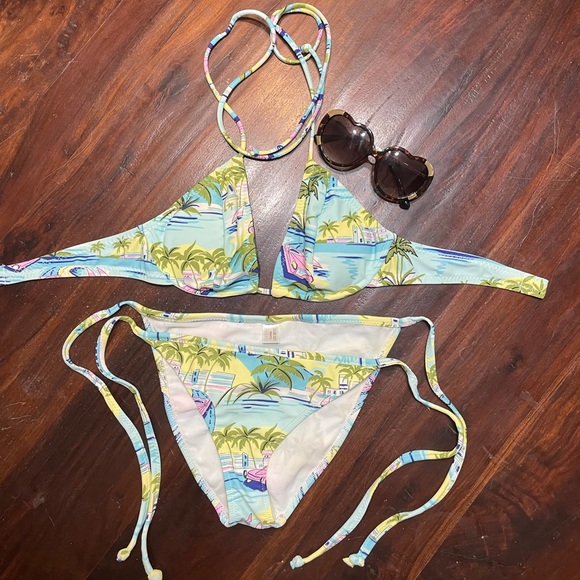 Adorable Blue Sky Bikini 👙 - Picture 4 of 6